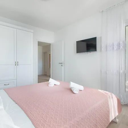 Second Ivana Appartement Makarska